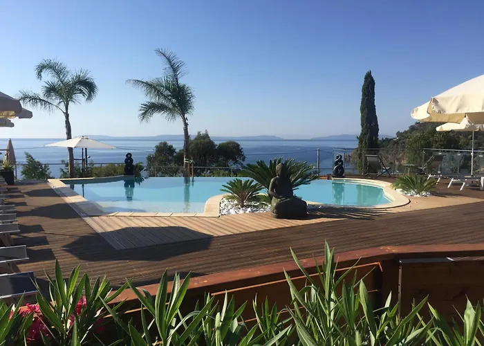 Aparthotel Les Lauriers Roses à Le Le Rayol-Canadel-sur-Mer