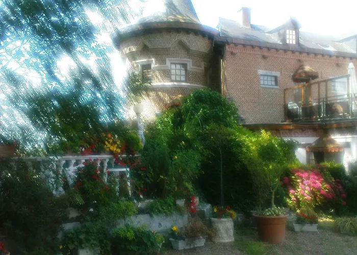 Chateau La Tour Du Roy