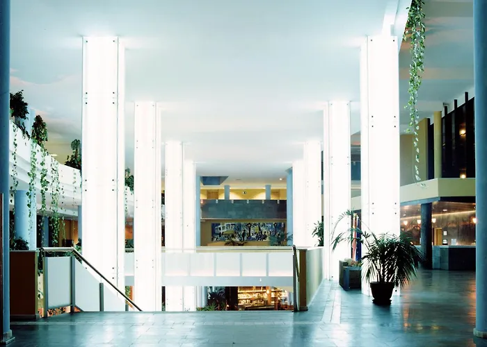 Advise Hotels Reina