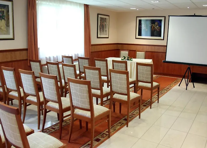 Garden Hotel Wellness és Konferencia