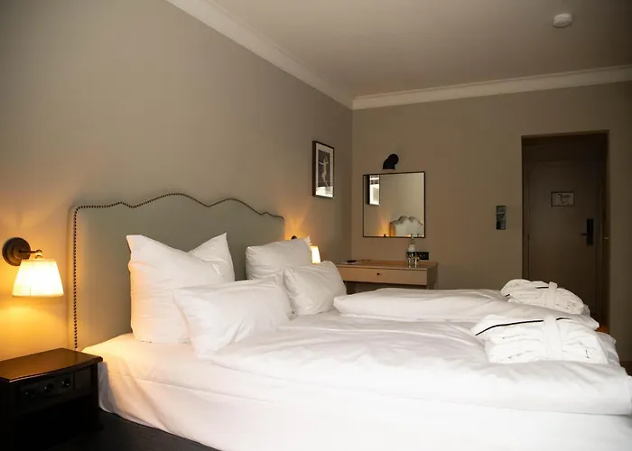 Mimosa Hotel