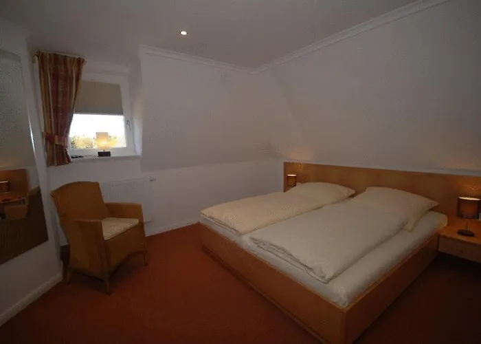 Hotel Und Restaurant Petit Robby