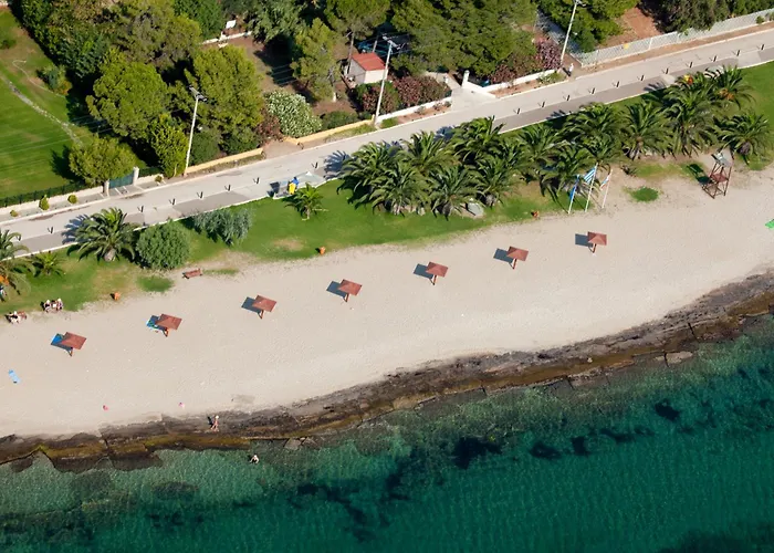 Thomas Beach Hotel