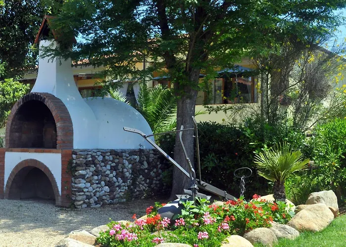 Hotel Tirrena Bike & Country Hotel