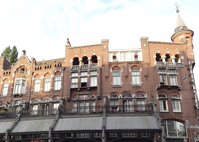 Nadia Hotel