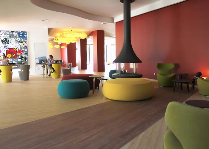 Hotel C Suites Chambres Spacieuses Nîmes