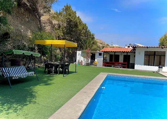 Huanchaco Gardens