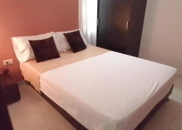 Aliika Hotel