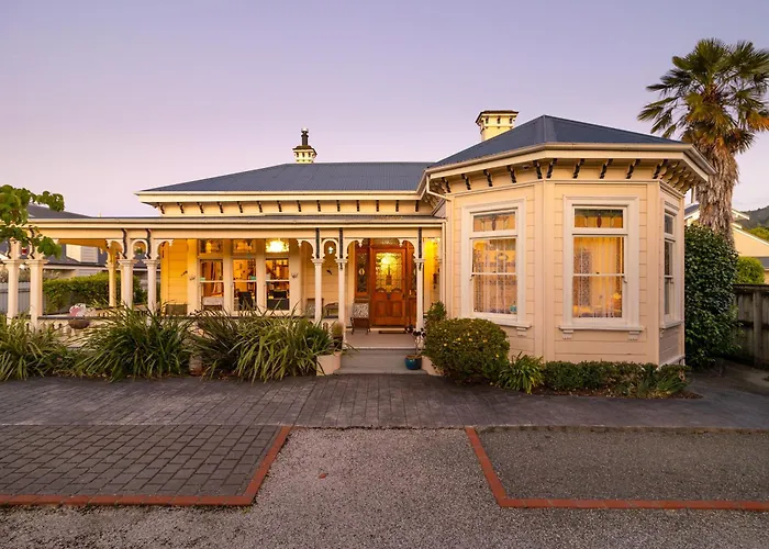 Collingwood Manor