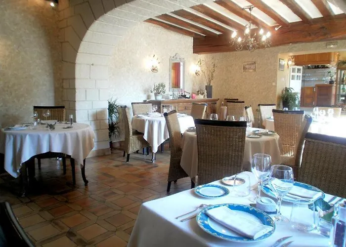 Logis Hôtel Auberge De L'ecole