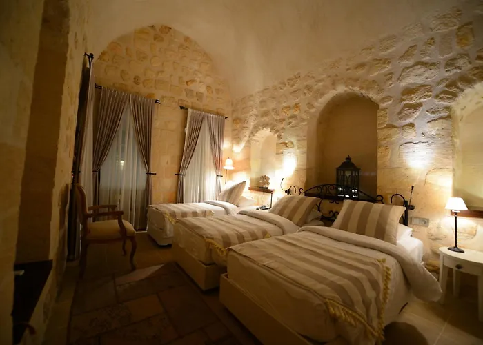 Shmayaa Hotel