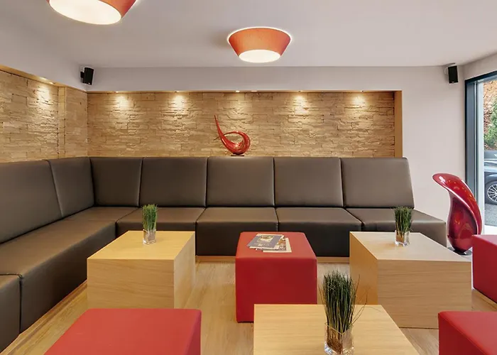 Hotel Holl