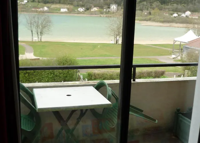 Hotel Restaurant La Chaumiere du Lac