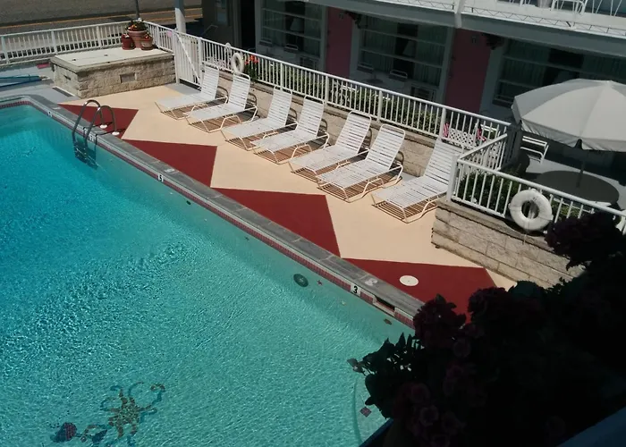Pink Champagne Motel