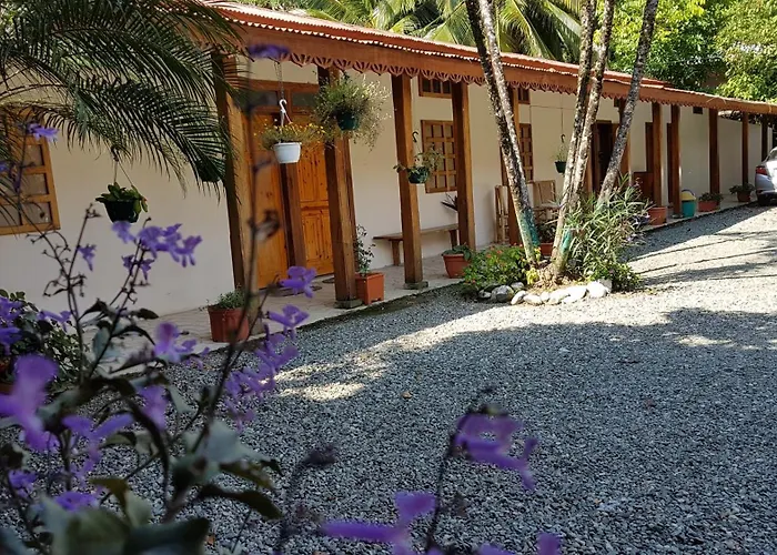 Yucca Beachfront Hotel - Adults Only