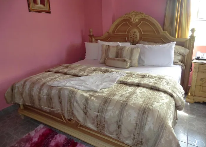 Pg Quality Inn