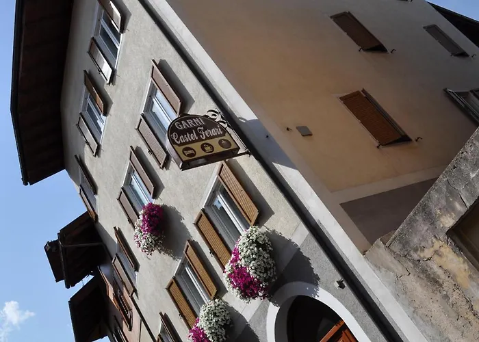 Garni Castel Ferari