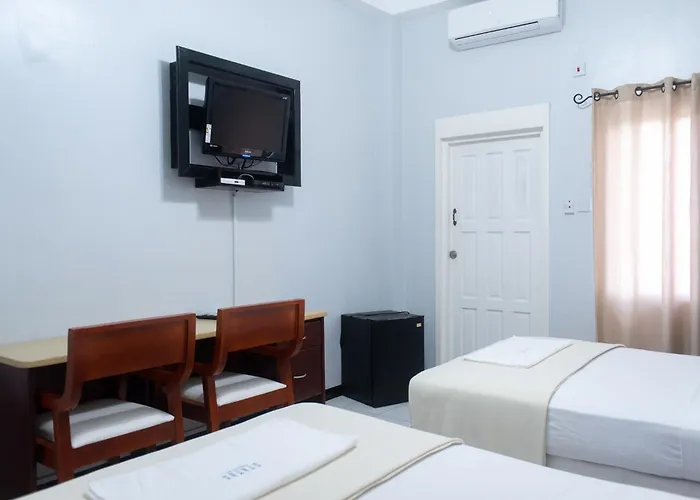 Status Hotel