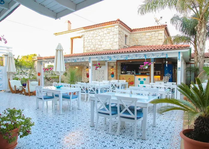 Alacati Leylak Hotel
