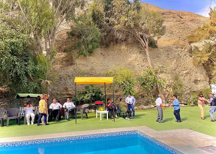 Huanchaco Gardens