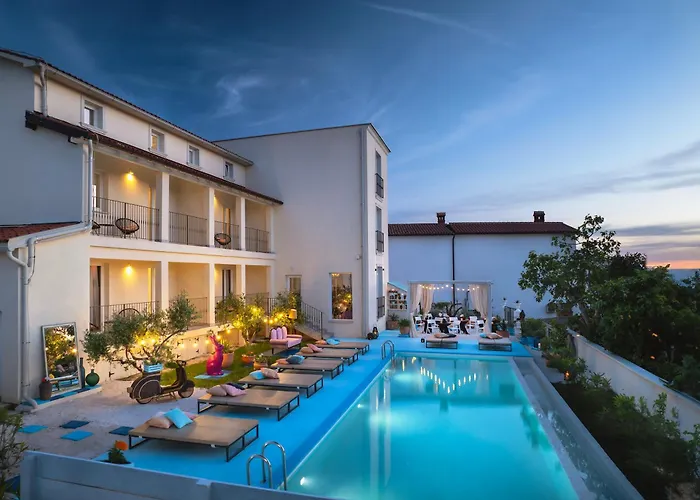 Gentlemen'S Hotel Zeus - Gaymen & Adults Only