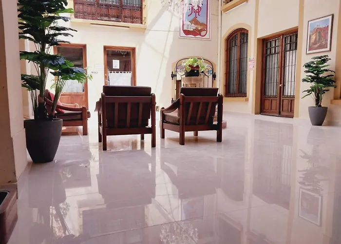 Paola Hostal