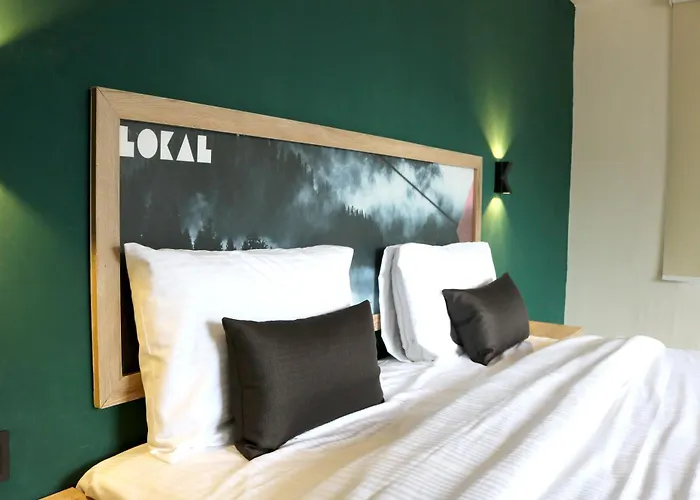 Lokal Rooms X Naran Kunhar River