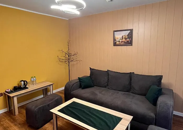 Family Hotel Emaly 2
