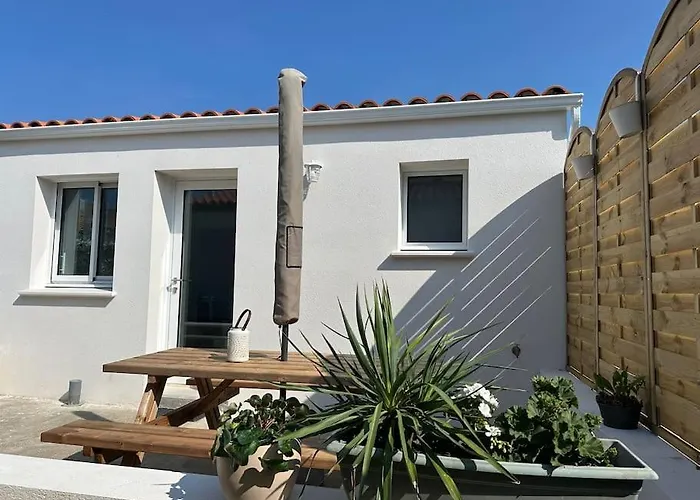 Studio Neuf à 2 pas de la plage