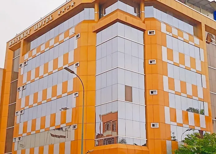 Britney Hotel Machala