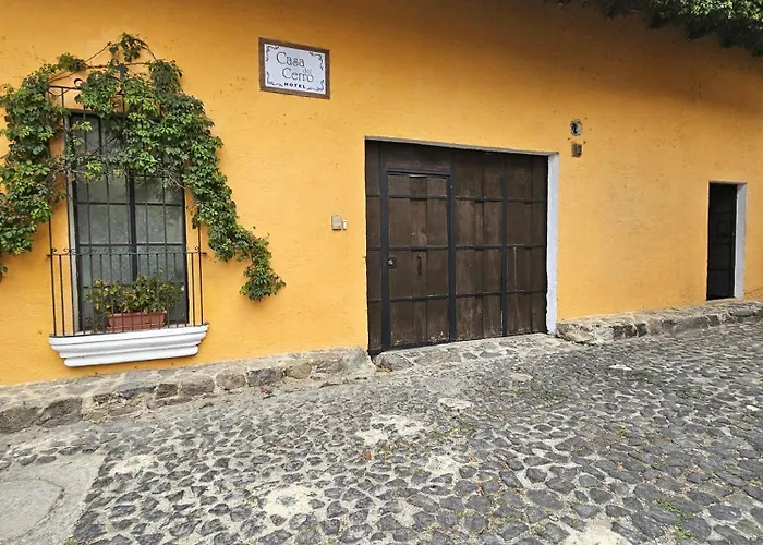 Hotel Casa Del Cerro