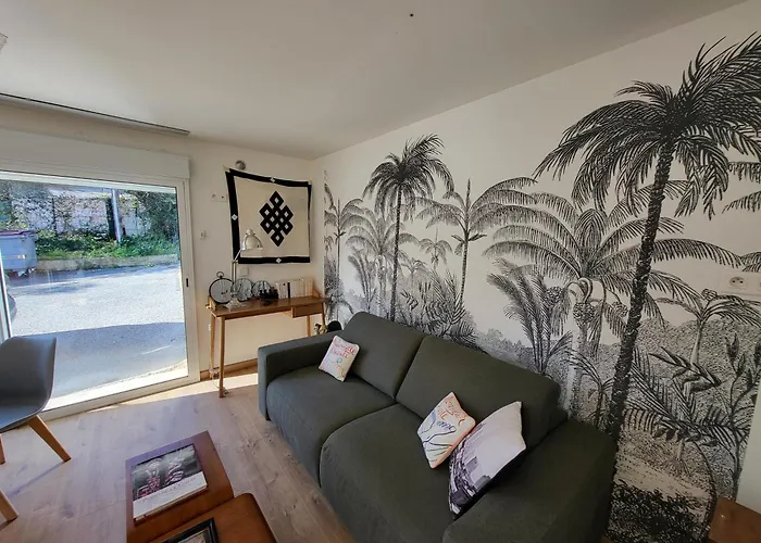 Studio indépendant avec terrasse à Juan les Pins