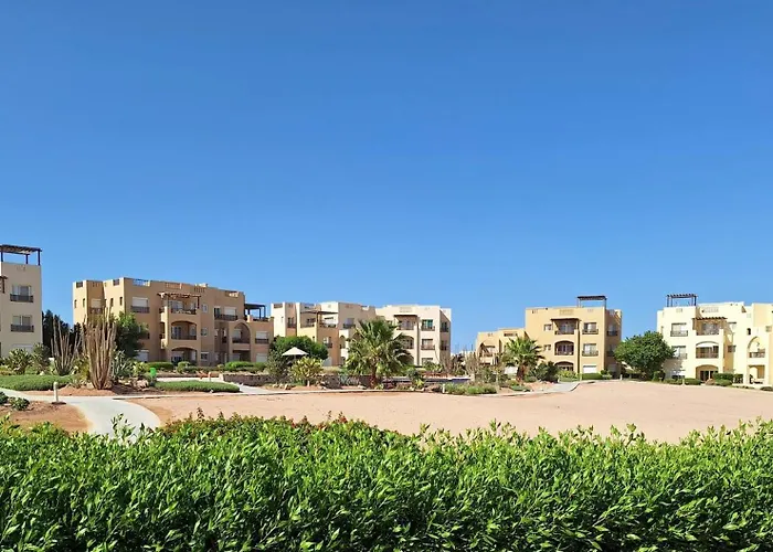 El Gouna Waterside E 1-Bedroom Ground Floor Sleeps 4 Persons