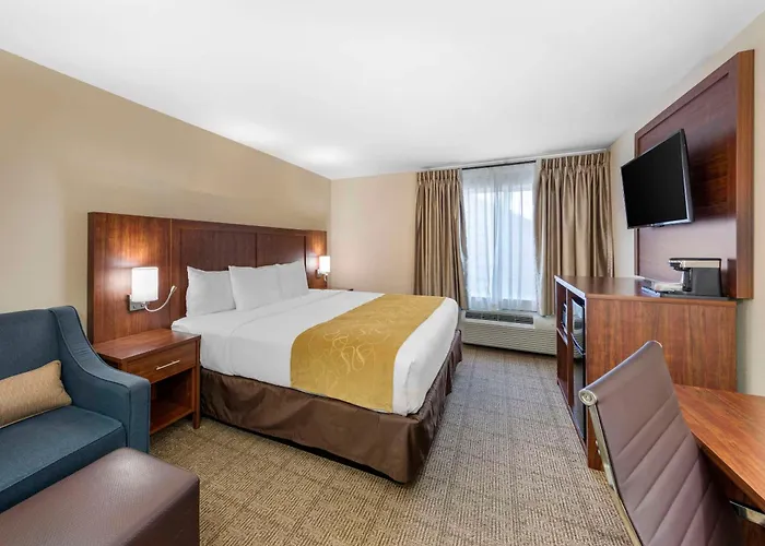 Comfort Suites Tulare Sequoia Gateway