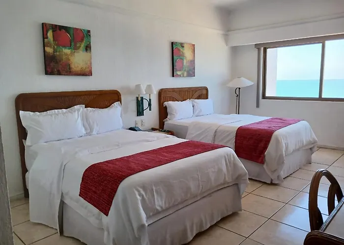 Hotel San Carlos Plaza