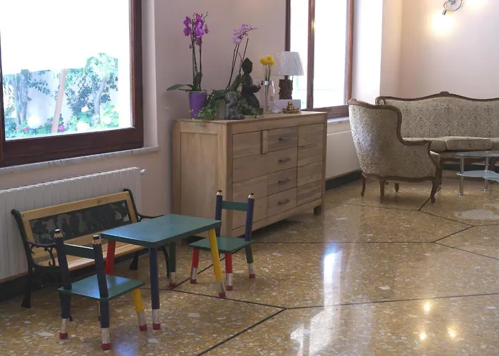 Hotel Flora