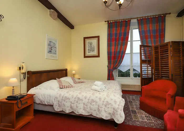 Logis Hôtel Côté Loire - Auberge Ligérienne