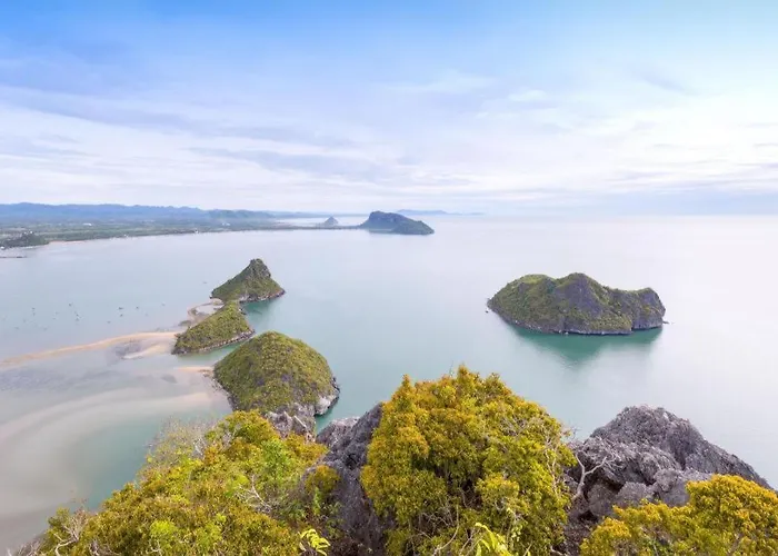 Prachuap Grand Hotel
