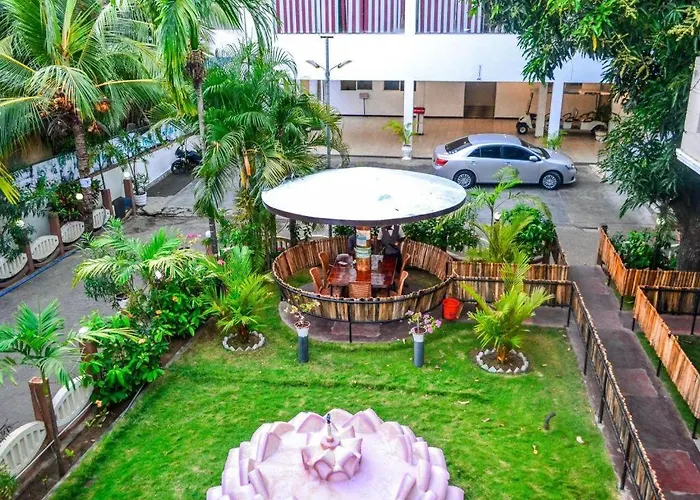 Green Grass Hotel & Restaurant