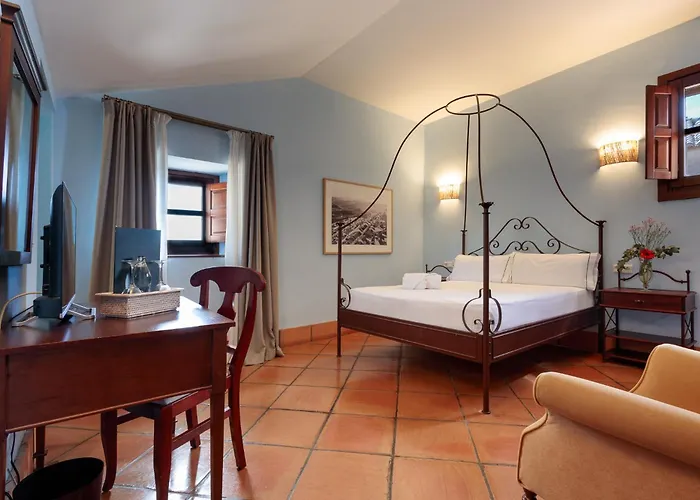 Hotel Tugasa Castillo De Castellar