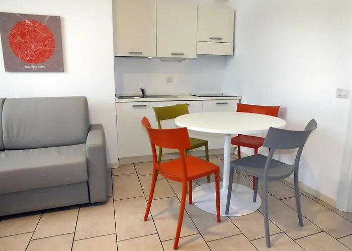 Bb Hotels Aparthotel Visconti
