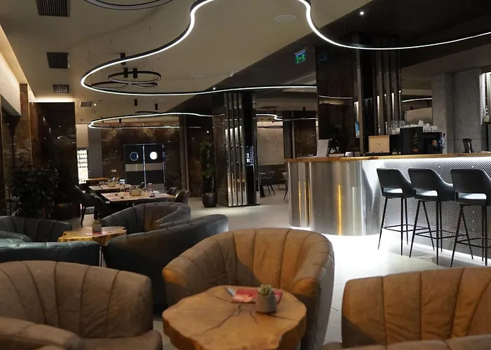 Aniroc Signature Hotel