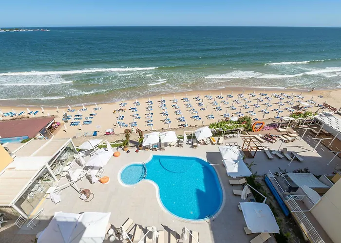 Perla Apartments First Line