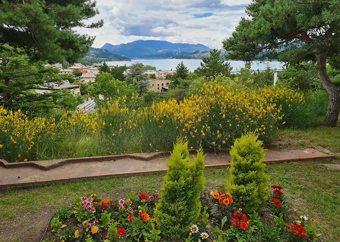 Logis Hotel Eden Lac