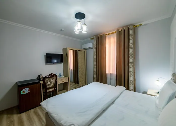 Khans Palace Hotel