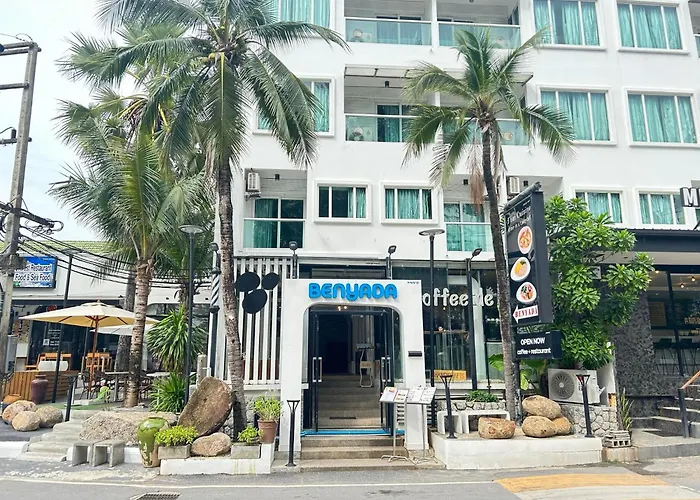 Benyada Lodge - Surin Beach