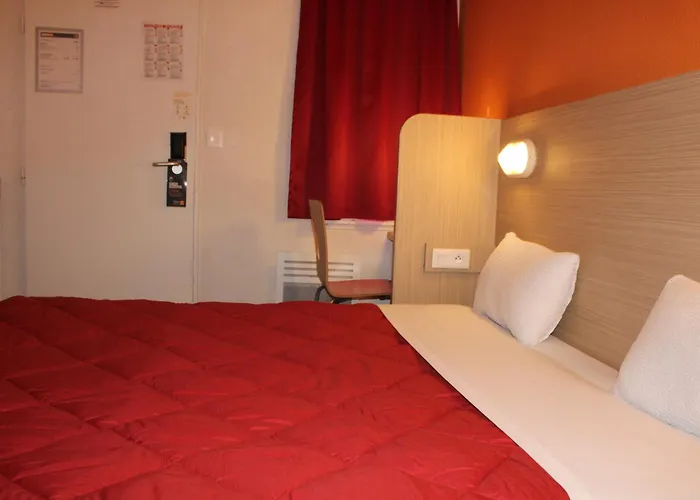 Premiere Classe St Quentin en Yvelines Elancourt