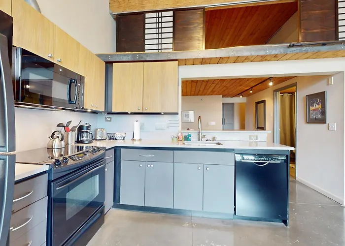 19Th Avenue Lofts Unit 213