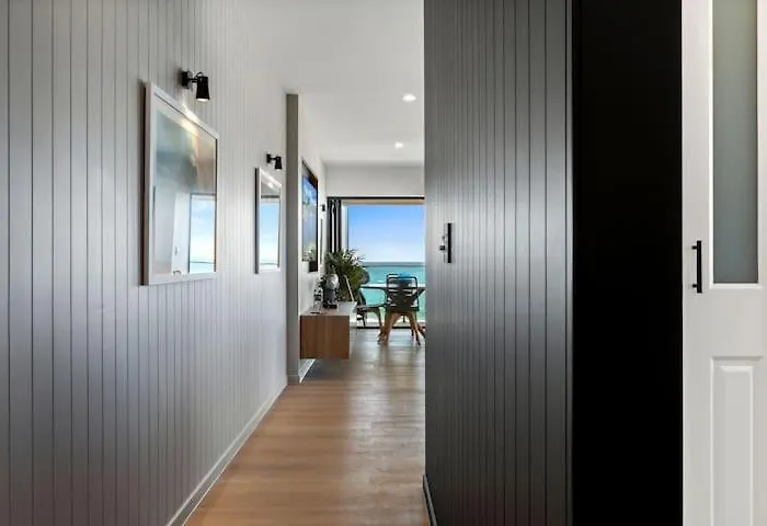 Spectacular Three Bays