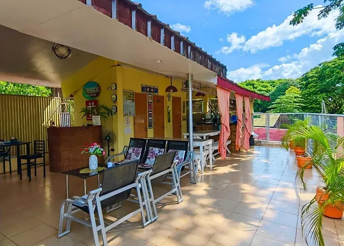 Las Residencias Bed And Breakfast